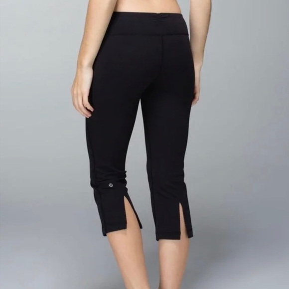 Lululemon Gather & Crow Split Calf Yoga Leggings Crop 2 - Picture 1 of 5